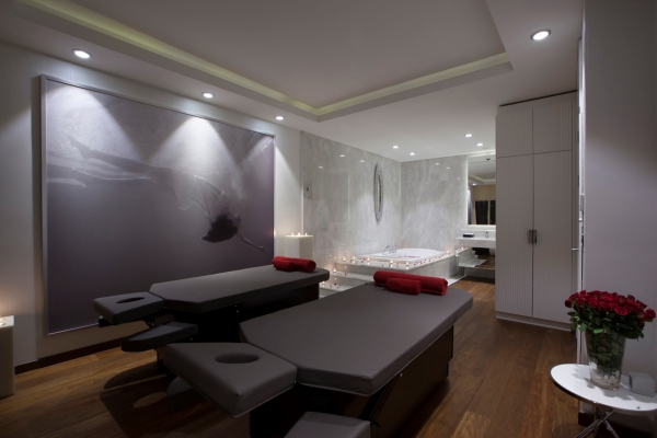 Wyndham Grand Istanbul Kalamis Marina Hotel
